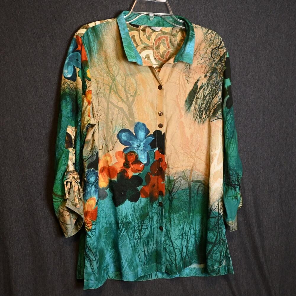 John Mark Women's L Floral Watercolor Tunic Top Button Up Boho Artsy Flowy
